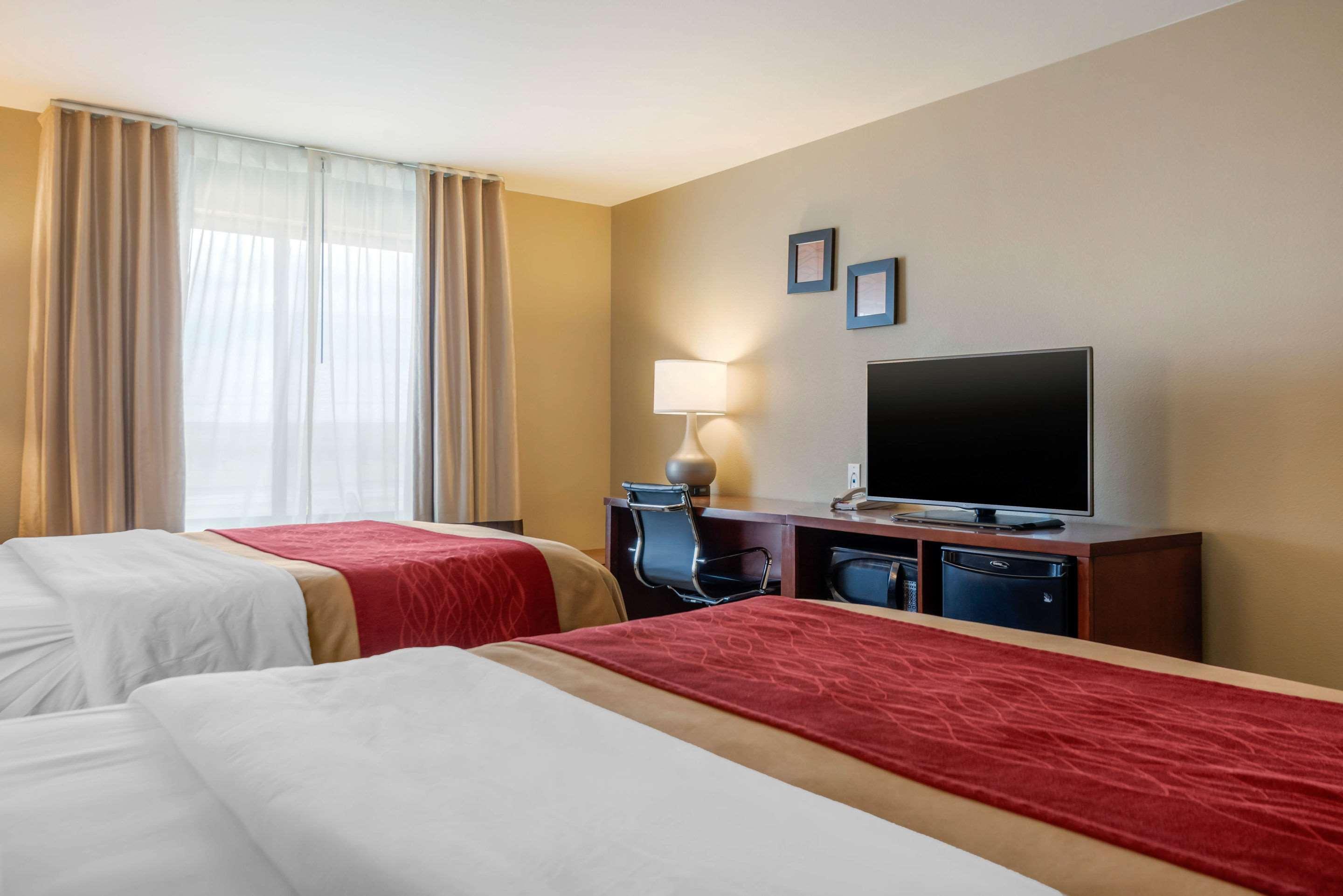 Comfort Inn Limon Exterior photo
